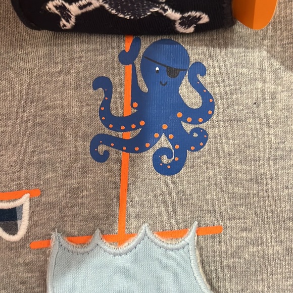 NWT Boys Pirate Short Sleeve T-Shirt Peek-A-Boo Size 8 - Picture 3 of 8